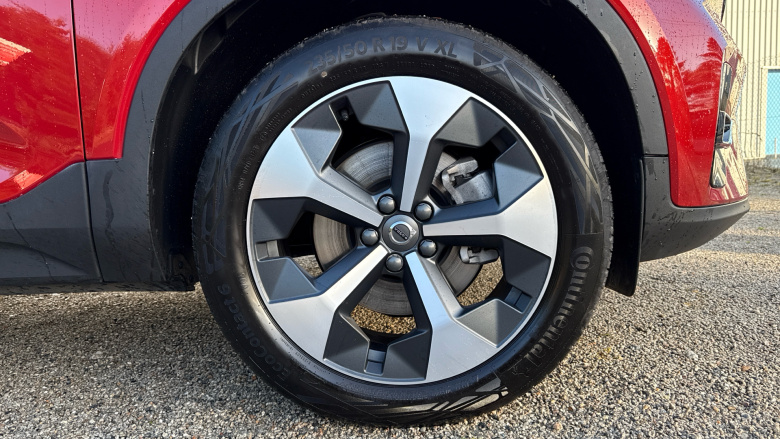 Volvo XC40 2.0 B3P Plus Dark 5dr Auto Petrol Estate